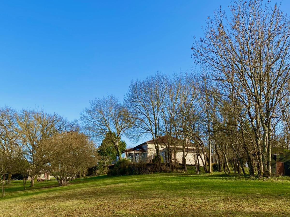 Le Petit Bleu Chambre D'Hotes Bourg-de-Visa Exteriér fotografie