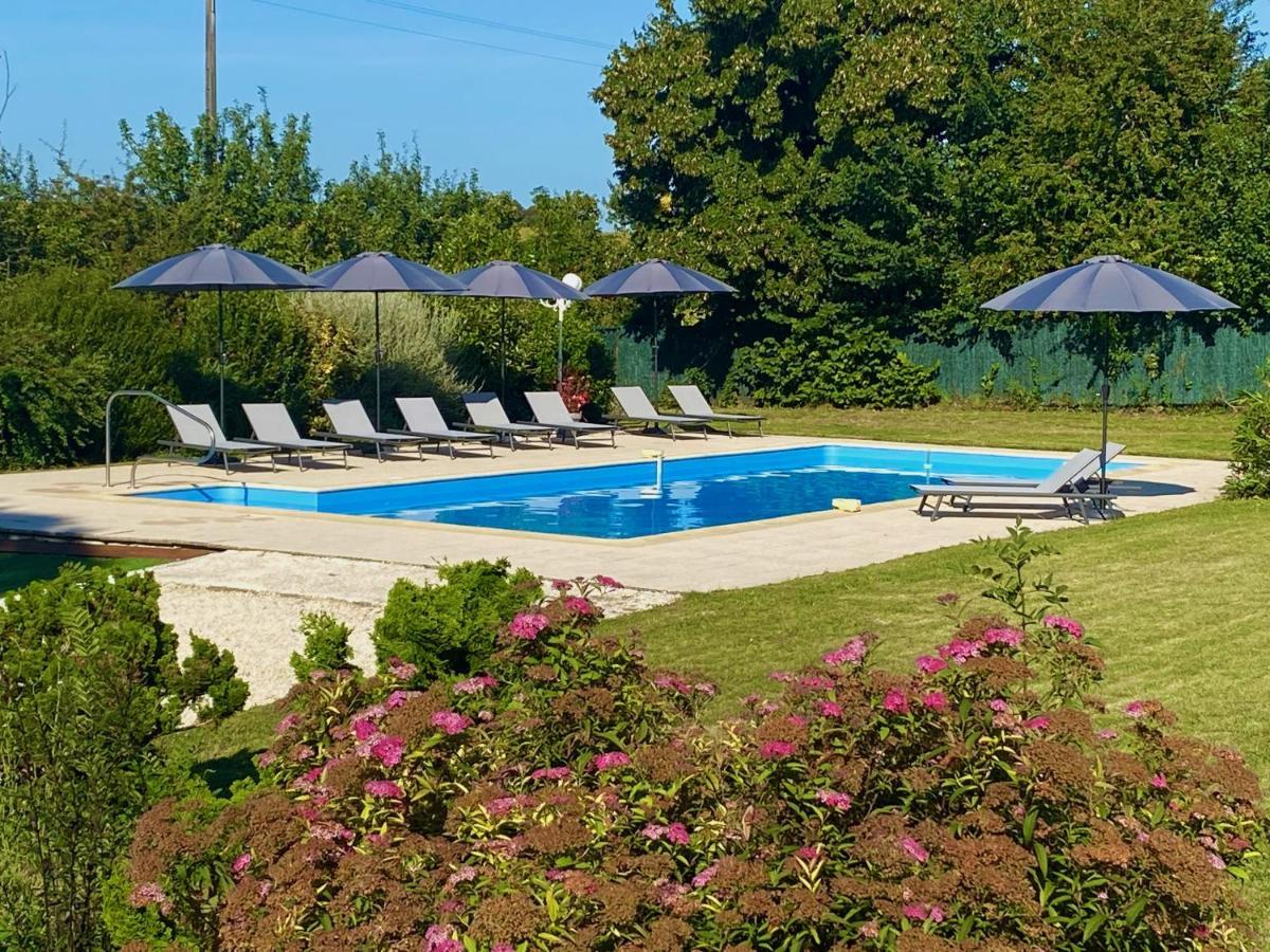 Le Petit Bleu Chambre D'Hotes Bourg-de-Visa Exteriér fotografie
